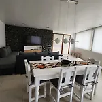 De Los Nires Loft
